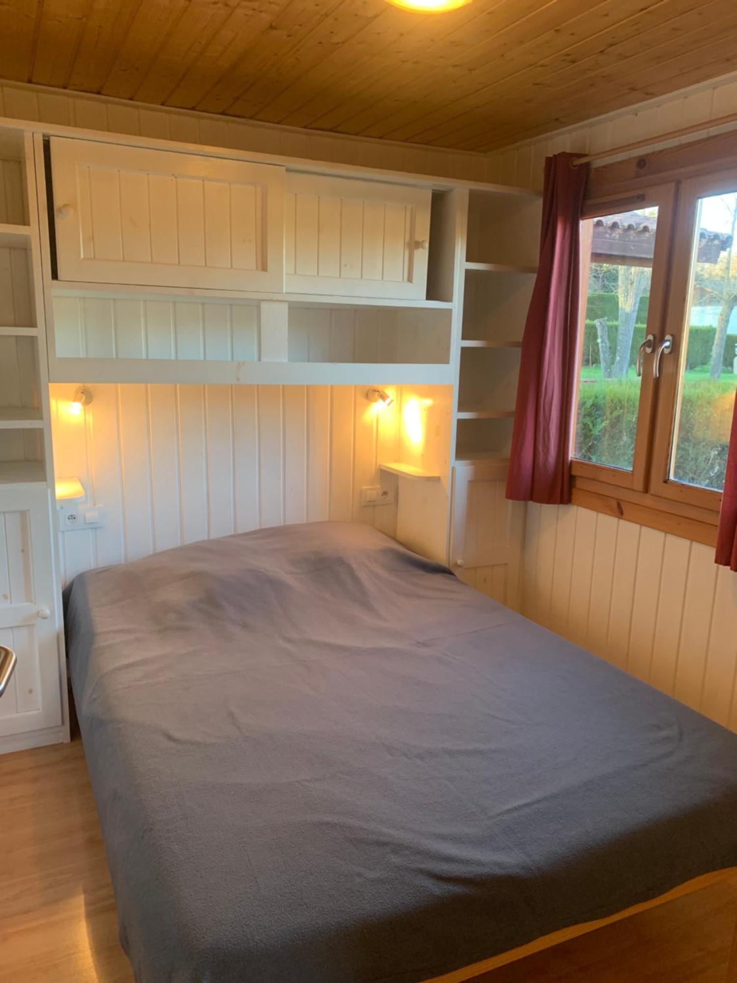 Camping Familial Paisible Avec Piscine, Mobil Home , Chalet, Studio & Emplacement Nue Casties-Labrande Kültér fotó