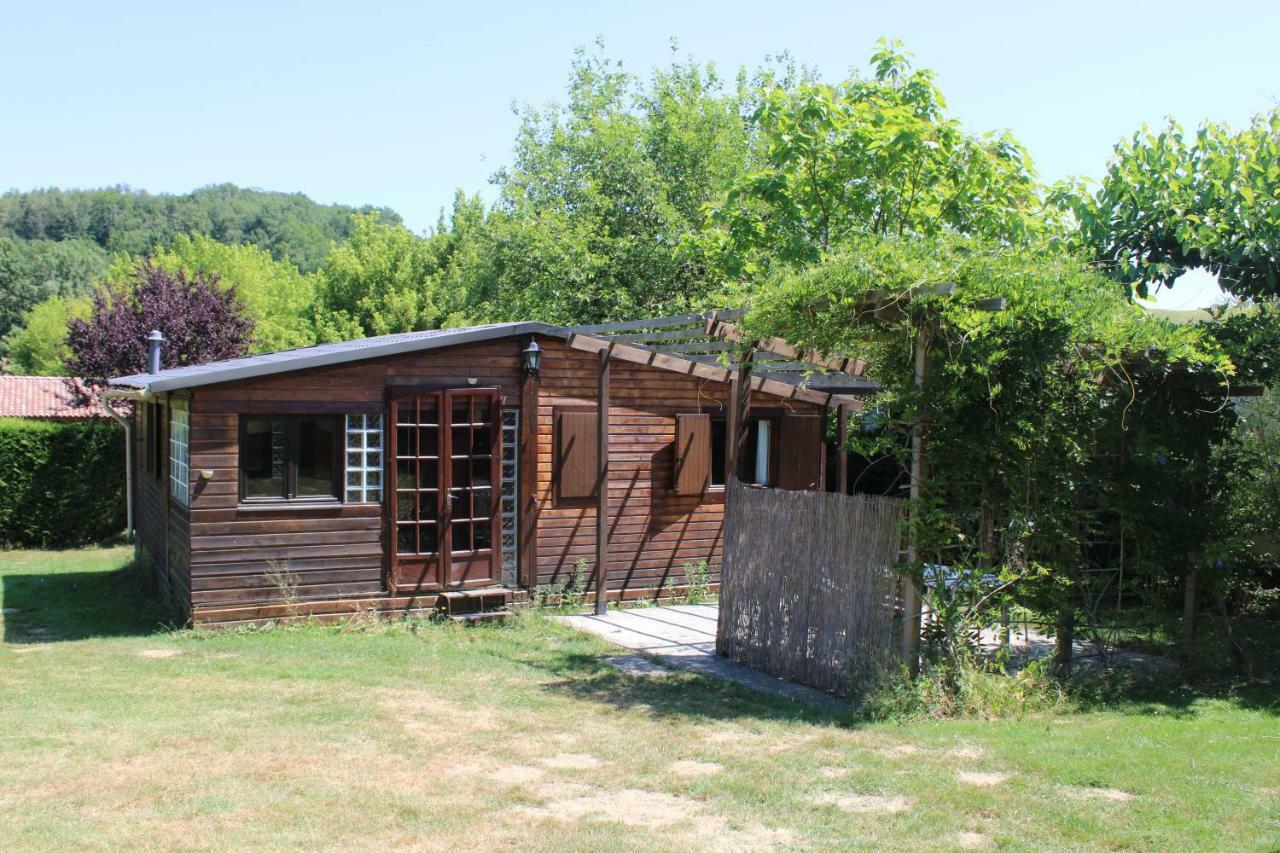 Camping Familial Paisible Avec Piscine, Mobil Home , Chalet, Studio & Emplacement Nue Casties-Labrande Kültér fotó